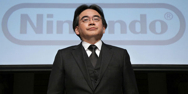 Satoru Iwata premiato con il Lifetime Achievement Award durante i DICE Awards